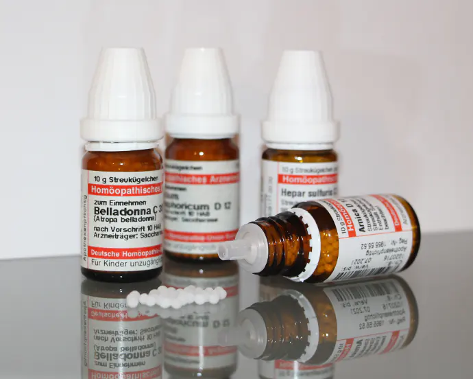 Fläschchen mit Globuli